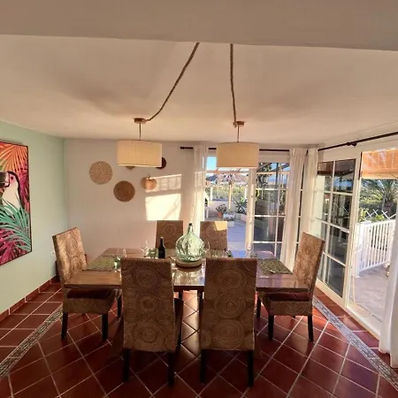 Villa Vistalegre Relax Con Increibles Vistas Caleta De Fuste Exterior photo